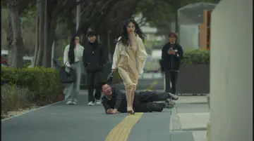 陈欣如扬长而去