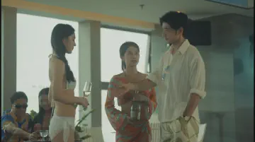 男主主动伸手
