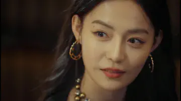 女主倒吸一口冷气