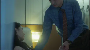 吴宇伦把陈欣如放下